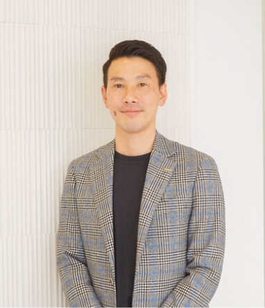 代表取締役　佐藤 俊介